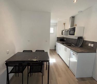 Chatel-Guyon House | Au Trèfle Dort Gîte