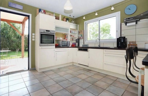 Montreuil-sous-Perouse House | Au vallon fleuri