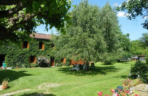 Izaut-de-l'Hotel House | Au village