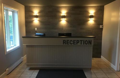 Saint-Gabriel-de-Valcartier Hotel | Auberge Valcartier - Par Aneyro