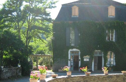 Mirandol-Bourgnounac Hotel | Auberg'IN !