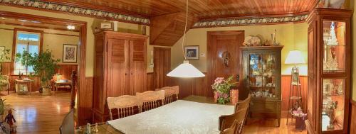 Cap-a-l'Aigle Hotel | Auberge À La Chouenne