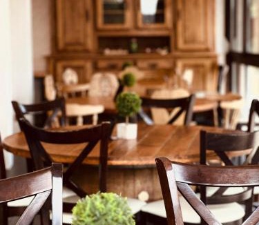 Greolieres les Neiges Hotel | Auberge Alpina