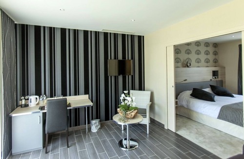 Doue-la-Fontaine Hotel | Auberge Bienvenue