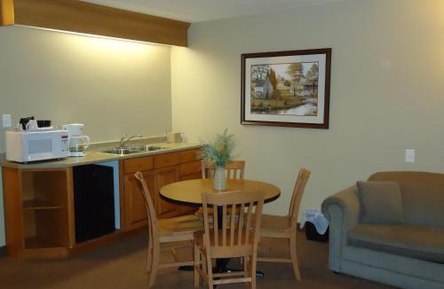 Bouctouche Hotel | Auberge Bouctouche Inn & Suites