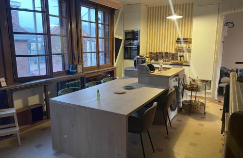 Saint-Amand-les-Eaux House | Auberge Carrefour du bonheur