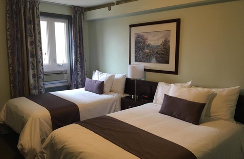 Chicoutimi House | Auberge Centre-Ville