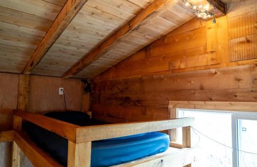 Gaspe Hostel | Auberge/Chalet Griffon Aventure