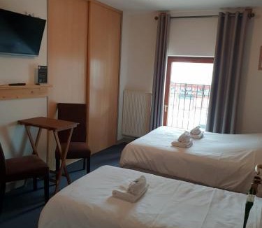 Peron Hotel | Auberge Communale de la Fruitière