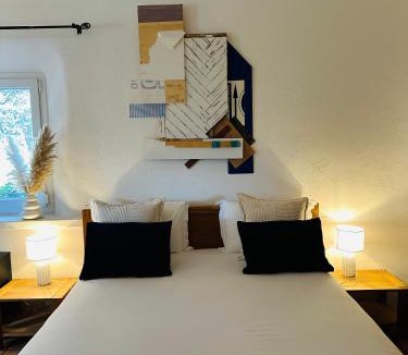 Entrechaux Hotel | Auberge d'Anais