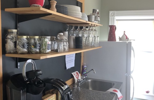 Petit-Rocher Hotel | Auberge d'Anjou-Sūrya Café