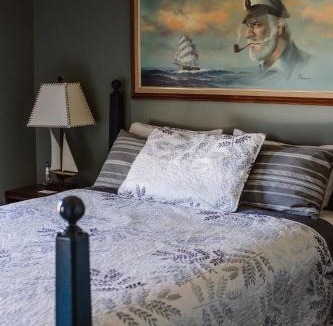 Petit-Rocher Hotel | Auberge d'Anjou-Sūrya Café