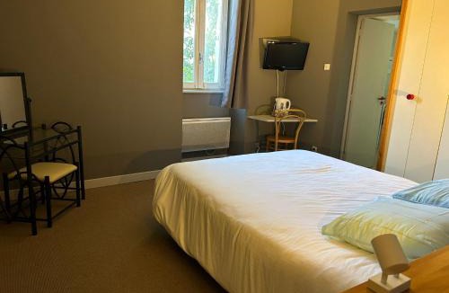 Saint-Nazaire-le-Desert Hotel | Auberge du désert