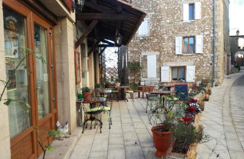 Baudinard-sur-Verdon Hotel | Auberge de Baudinard sur Verdon