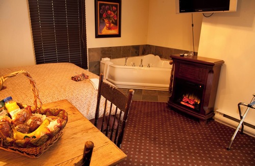 Sainte-Agathe-des-Monts Hotel | Auberge de La Tour du Lac