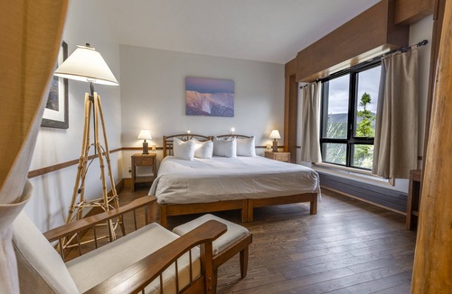 Sainte-Anne-des-Monts Hotel | Auberge de Montagne des Chic-Chocs - Sepaq