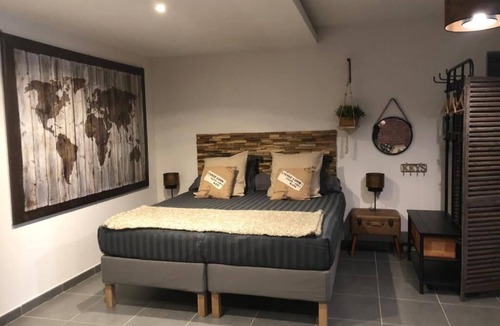 Meounes-les-Montrieux House | auberge de pachoquin