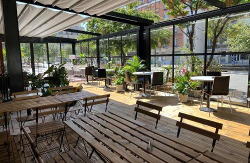 Quartier de la Chapelle Hostel | Auberge de Jeunesse HI Paris Yves Robert