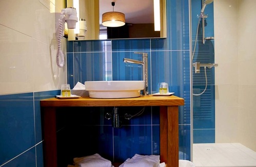 Thiron-Gardais Hotel | Auberge de l'Abbaye