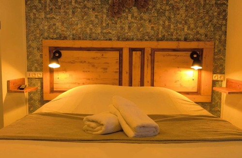 Dieulefit Hotel | Auberge de l'escargot d'or