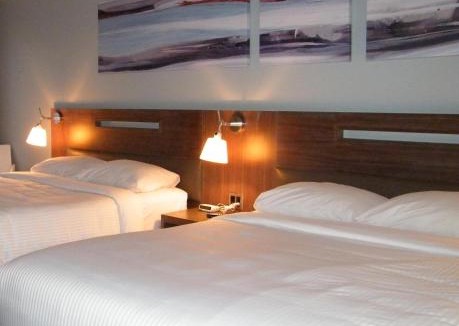 Caraquet Hotel | Auberge De La Baie