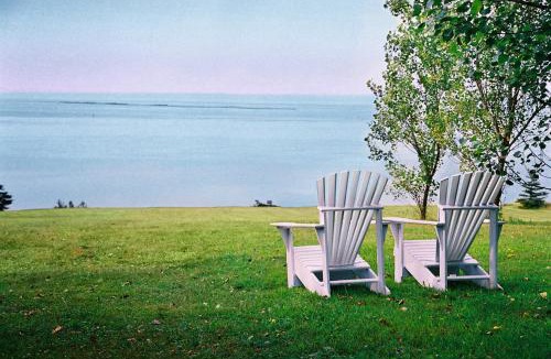 Caraquet Hotel | Auberge De La Baie