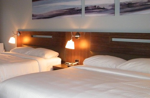 Caraquet Hotel | Auberge de la Baie