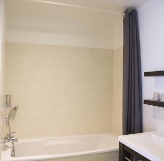 Pontorson Hotel | Auberge de la Baie