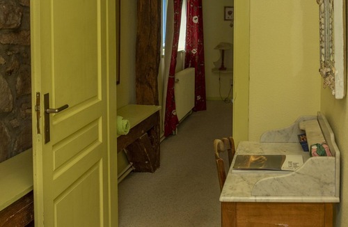 Les Rouges-Eaux House | Auberge de la Cholotte