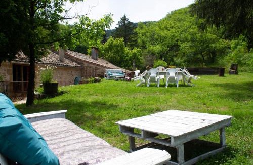 Ceilhes-et-Rocozels Hotel | Auberge de Lascours