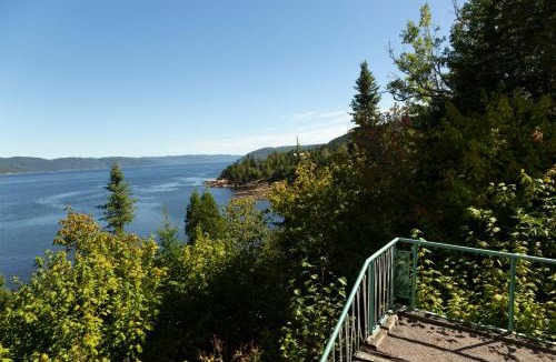 La Baie Hotel | Auberge de la Rivière Saguenay