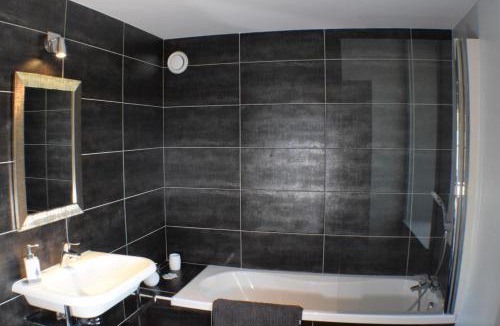 Saint-Auvent Hotel | Auberge de la vallee de la gorre