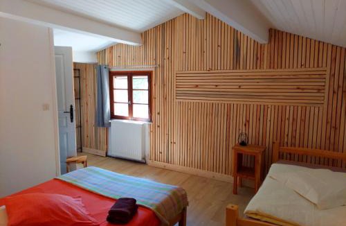 Teyssieres Bed & Breakfast | Auberge de Miélandre