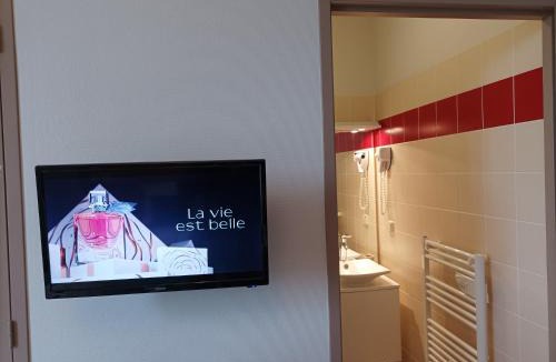 Mourjou Hotel | Auberge de Mourjou