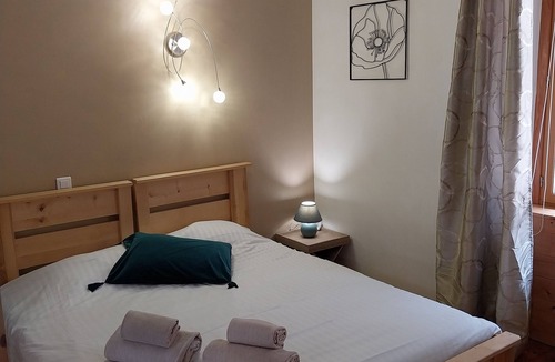 Chanaz House | Auberge de Portout