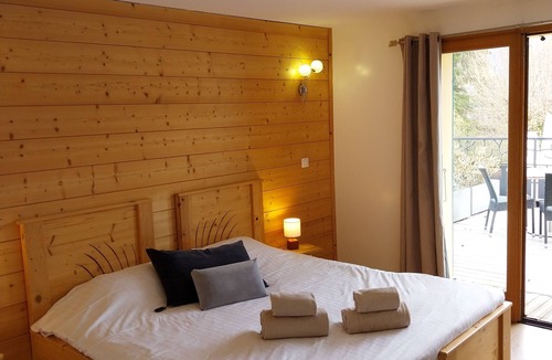 Chanaz House | Auberge de Portout