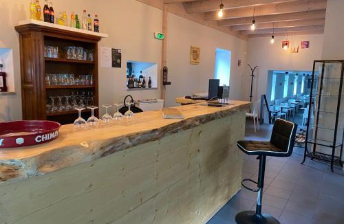 Thelis-la-Combe Hotel | Auberge de Thelis