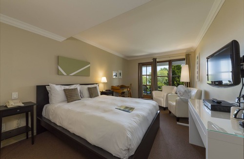 Cap-a-l'Aigle Hotel | Auberge des Nuages
