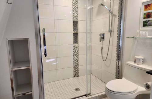 Cap-a-l'Aigle Hotel | Auberge des Nuages