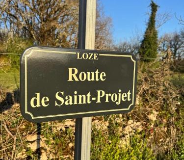Loze House | Auberge des Riders