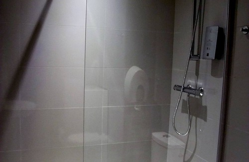 Crevecoeur-en-Auge Hotel | Auberge Du Cheval Blanc