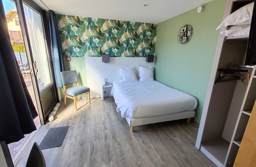 La Cluse-and-Mijoux Hotel | Auberge du Château de Joux