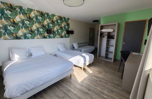 La Cluse-and-Mijoux Hotel | Auberge du Château de Joux