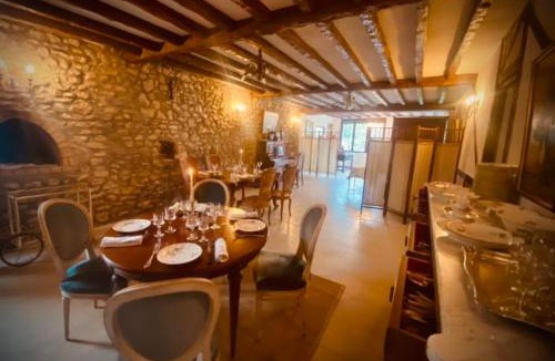 Anjouin House | Auberge du chant du coq