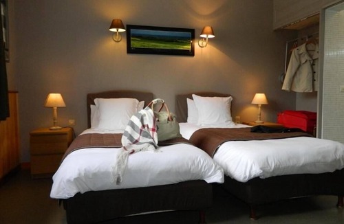 Guines Hotel | Auberge du Colombier
