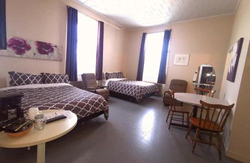 Saint-Casimir Hotel | Auberge du Couvent