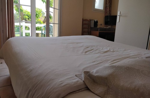 Sillans-la Cascade House | Auberge du Grand Chêne