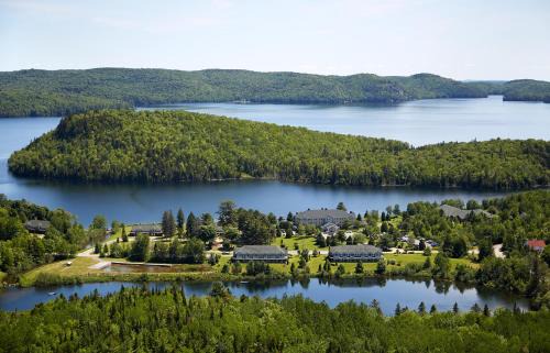 Saint-Alexis-des-Monts Hotel | Auberge du Lac-à-l'Eau-Claire