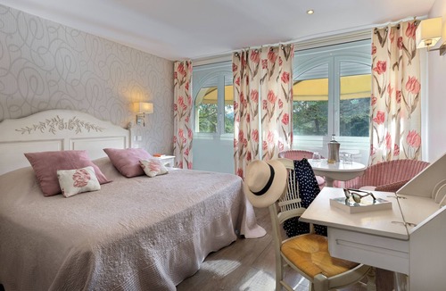 Savas Hotel | Auberge du Lac