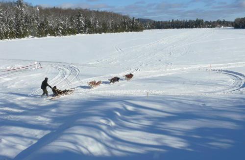 Saint-Hippolyte Hotel | Auberge du Lac Morency